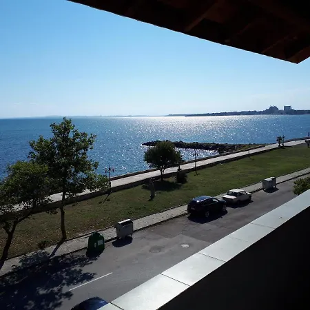 Maison d'hôtes за гости West Pomorie