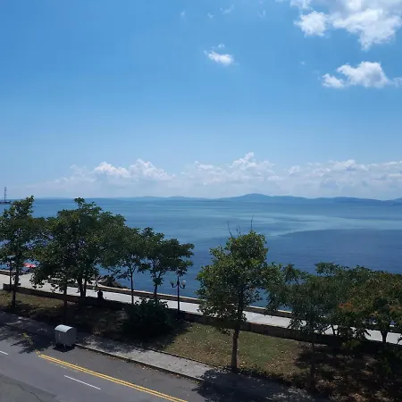 за гости West 게스트하우스