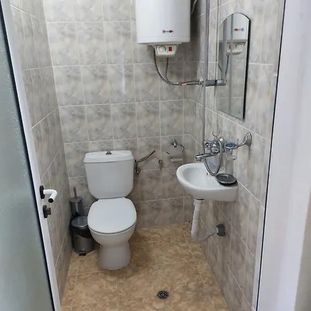 게스트하우스 за гости West 3*